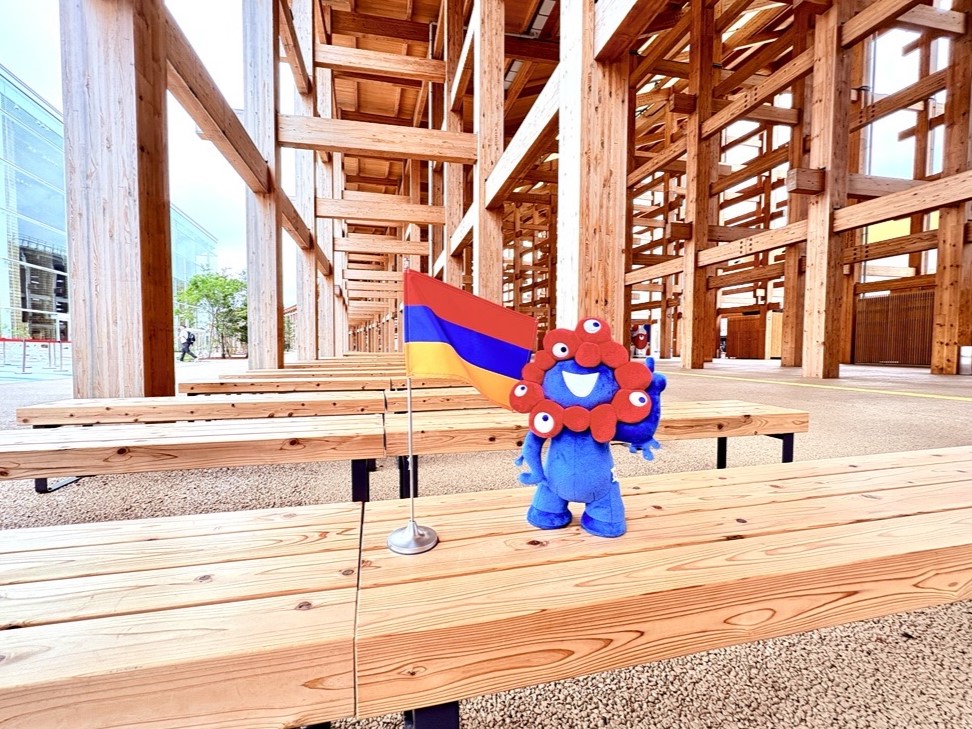 MyakuMyaku and the Armenian flag