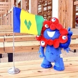 MyakuMyaku and the flag of Saint Vincent and the Grenadines