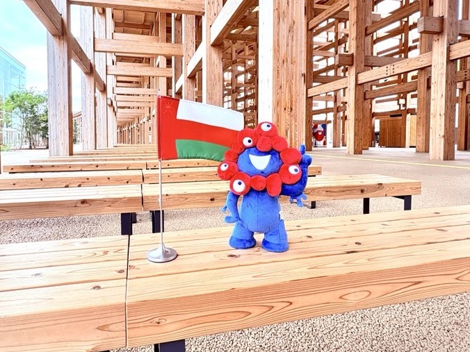 MyakuMyaku and the flag of Oman